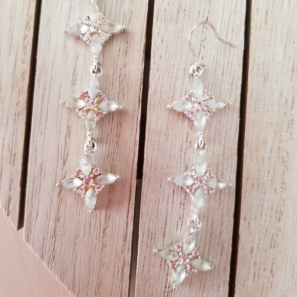 Vintage Bridal Earrings, Chandelier Earrings - Picture 2 of 3